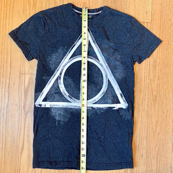 Official Harry Potter Deathly Hallows T-shirt - Picture 3 of 5